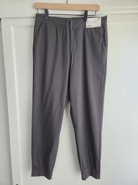 Uniqlo Women's Ultra stretch AIRism Jogger Pants Gray